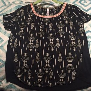 Tribal Top